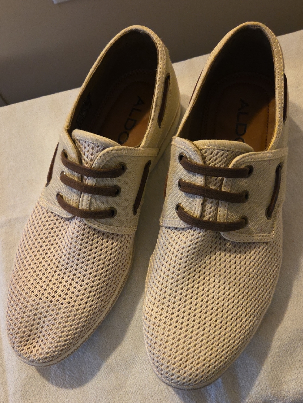 ALDO Beige Knit Lace-Up Dalenia Boat Shoes with Brown Accents Size 8